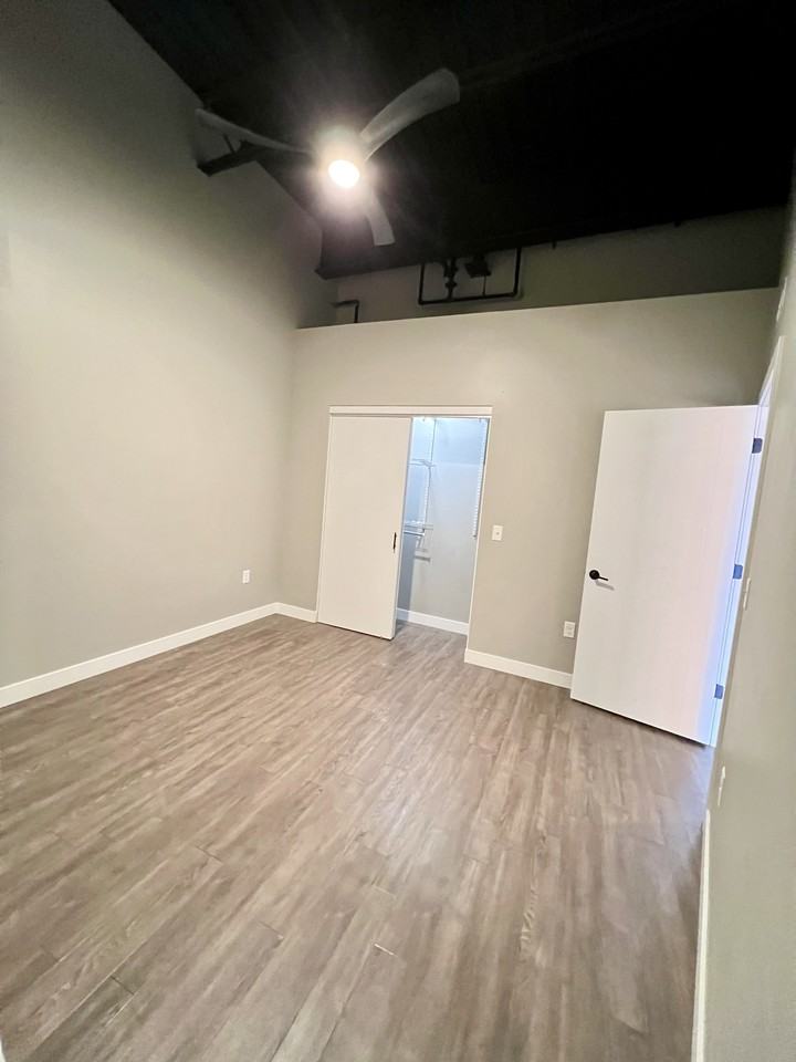 157 S. Kalamazoo MallSuite 401 #401MODELA - Photo 7 of 26