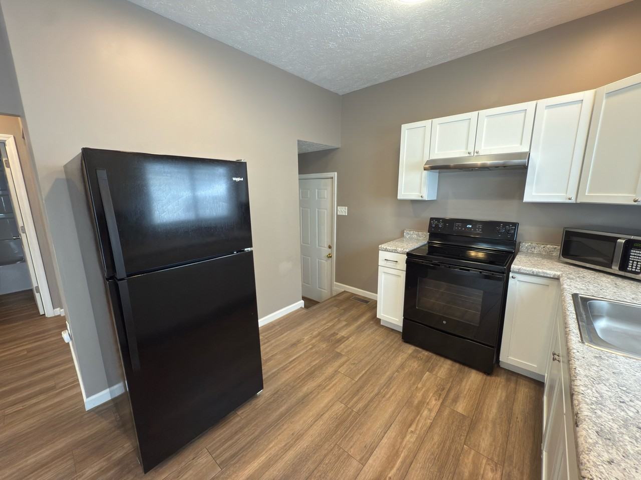 603 North Columbia Street #1 - Photo 5 of 13