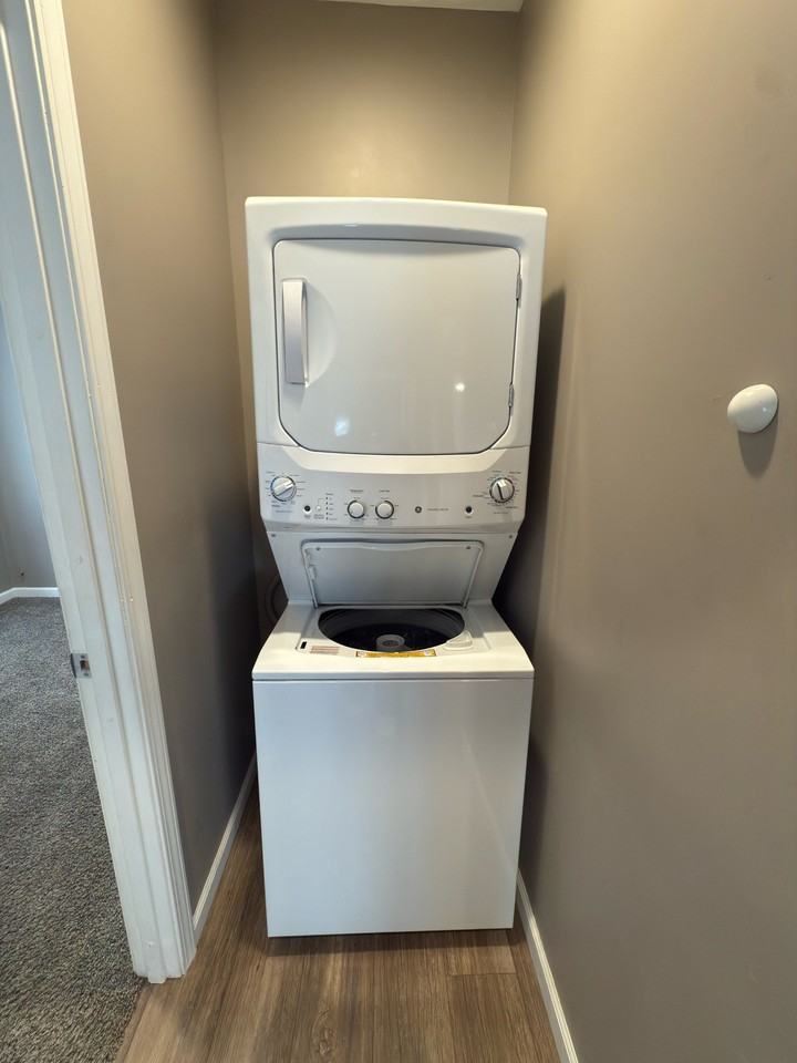 603 North Columbia Street #1 - Photo 6 of 13