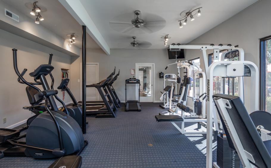 907 Watts Circle #907 - Photo 4 of 4