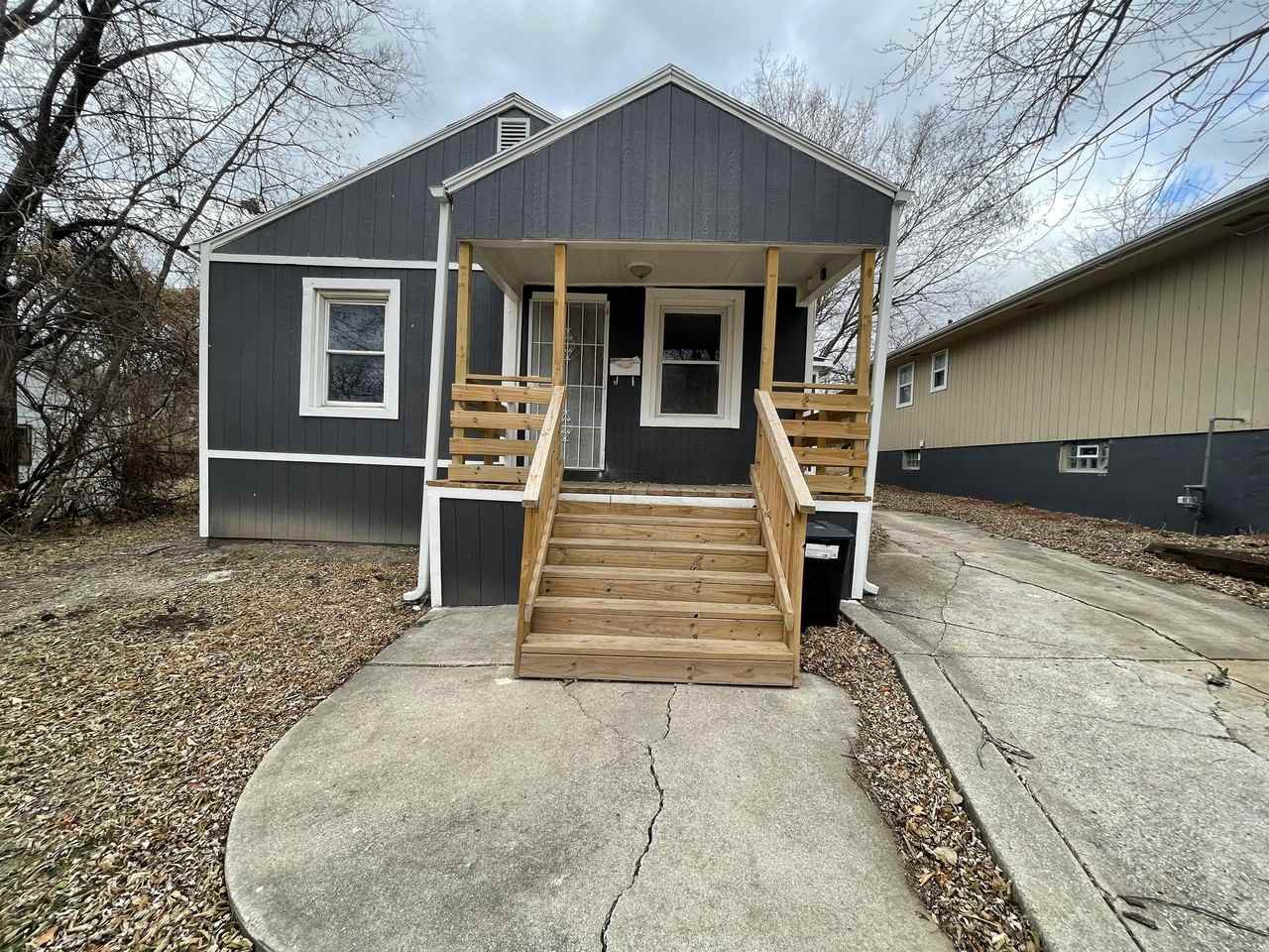 1120 East 84th Terrace #1