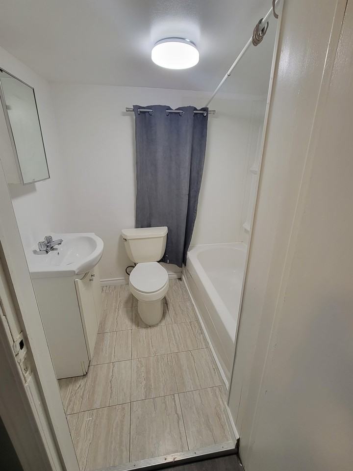 242 Leslie Street #2 - Photo 3 of 8