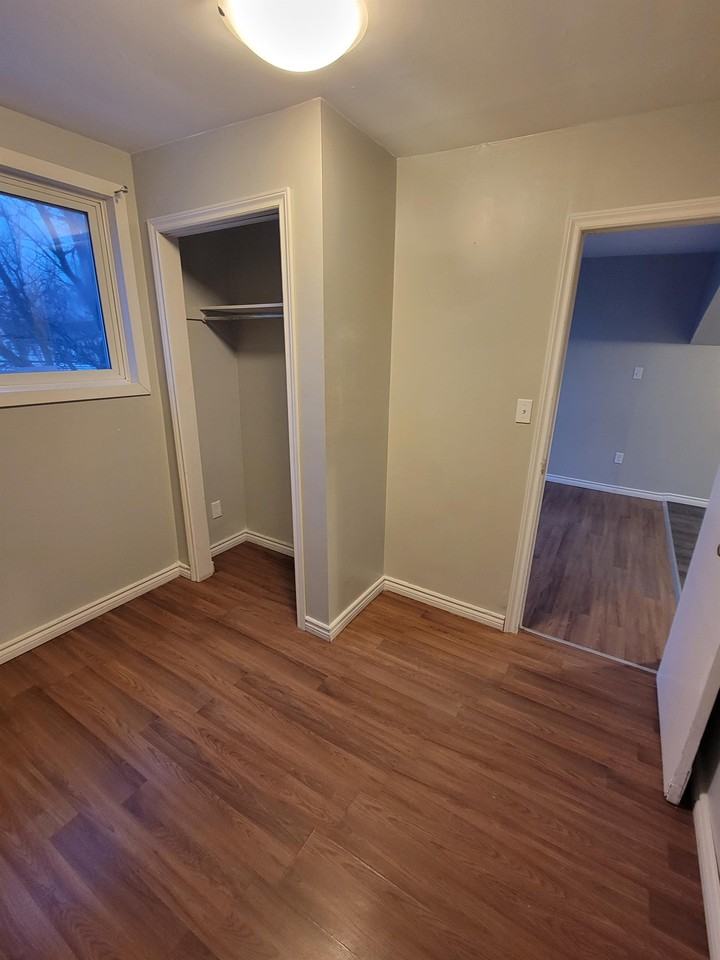 242 Leslie Street #2 - Photo 6 of 8