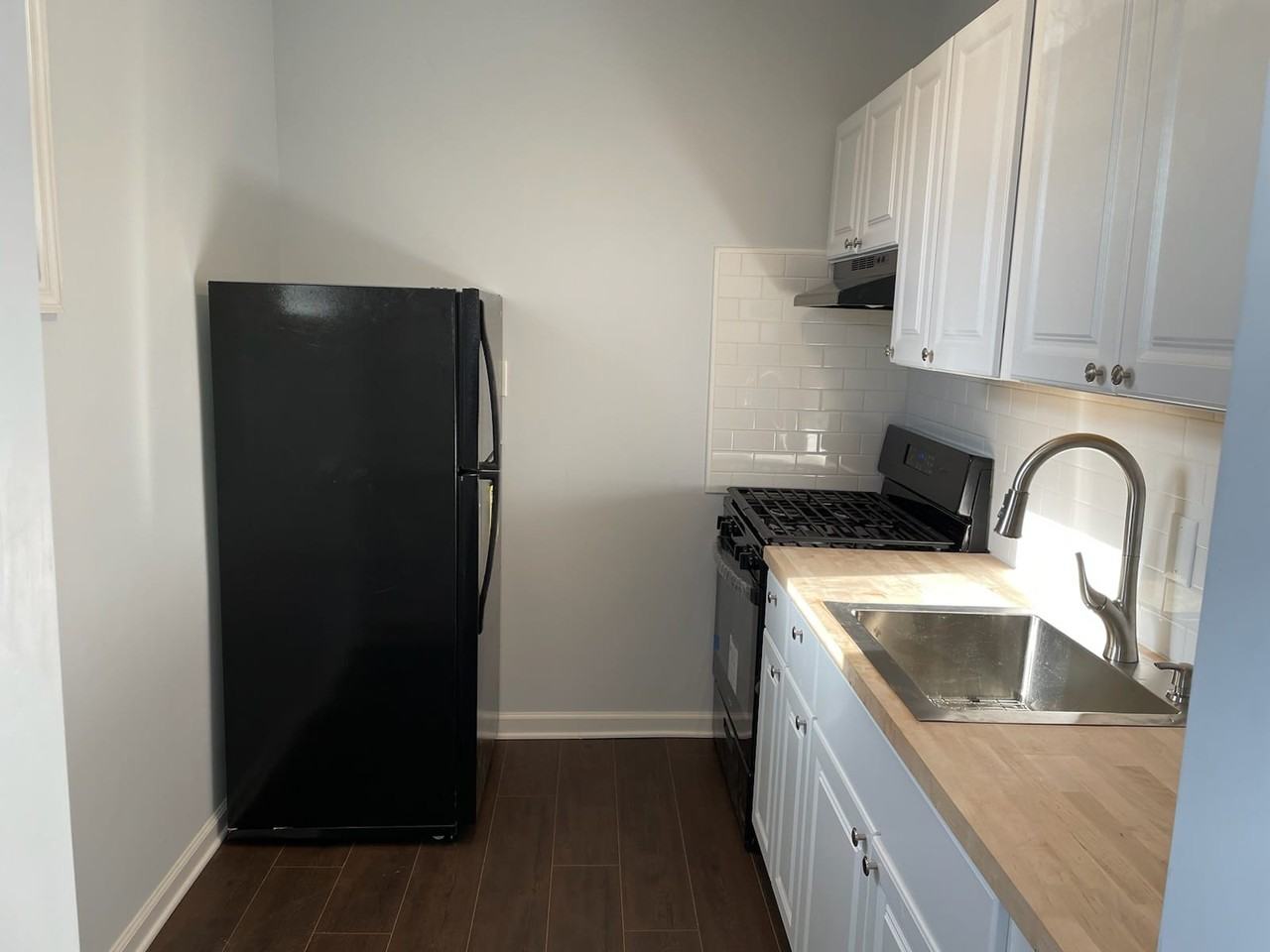 Highway #7 - Photo 3 of 8