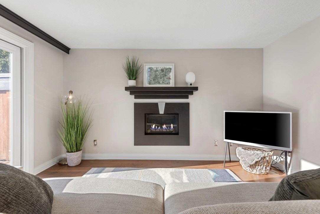 5006 Southwest Sweeney Street #1 - Photo 3 of 23