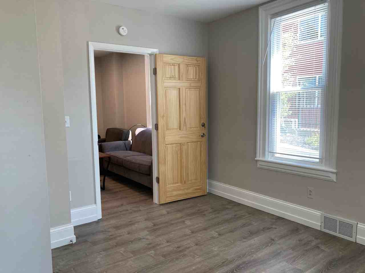 311 East Madison Street #1 - Photo 4 of 6