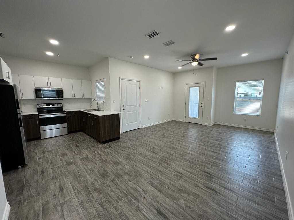 Sylvia Handy Dr #B16 - Photo 2 of 3