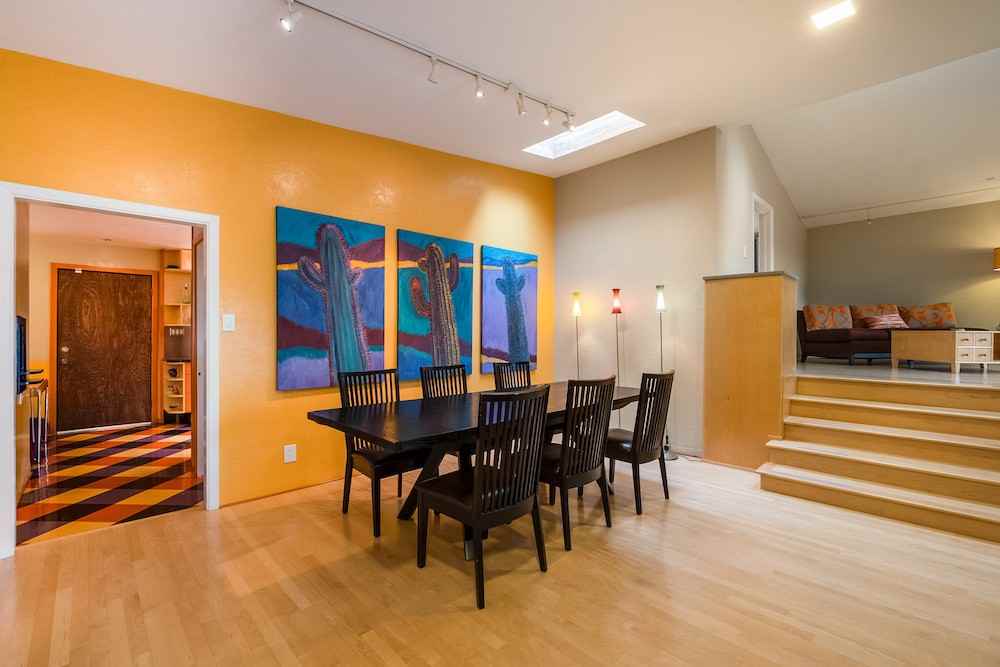 305 Aliso Dr Se - Photo 6 of 40