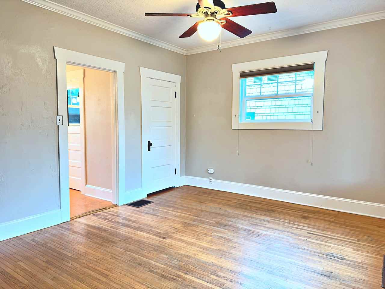 4631 Southeast Clinton Street #1 - Photo 3 of 45