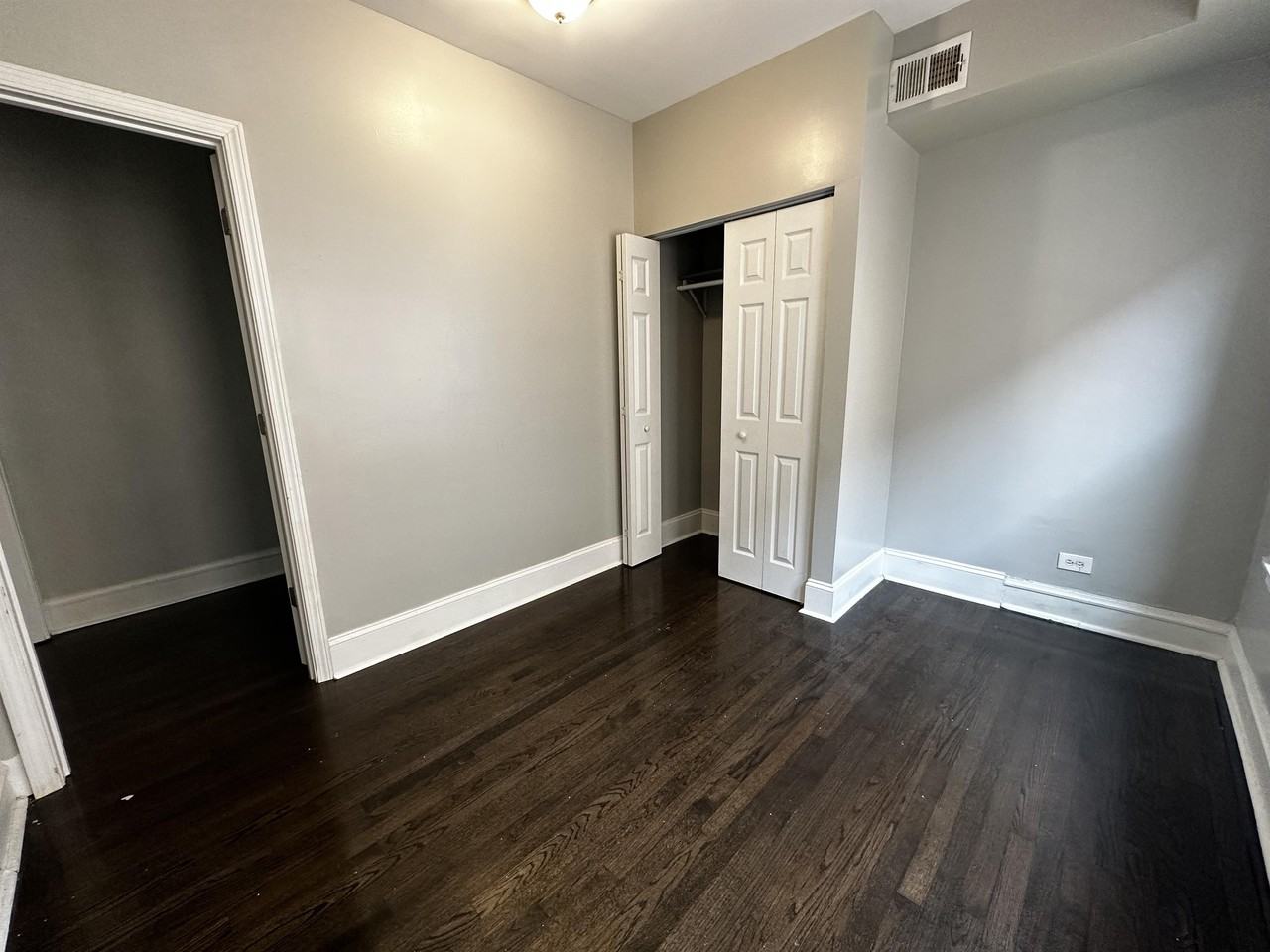 1402 North Harding Avenue - Photo 6 of 9