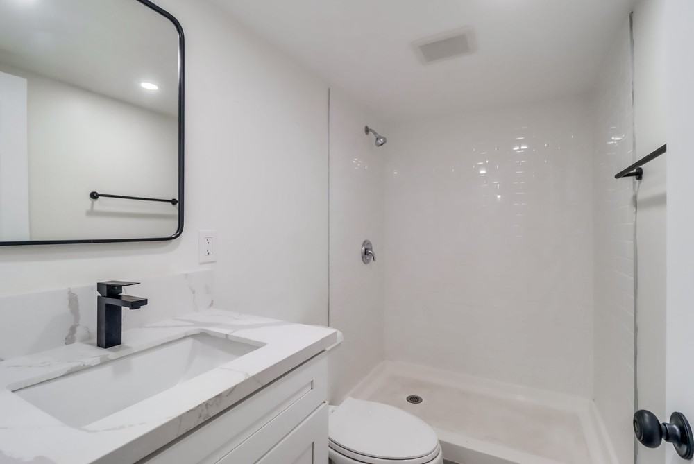 885 Encina Ave #2 - Photo 3 of 9