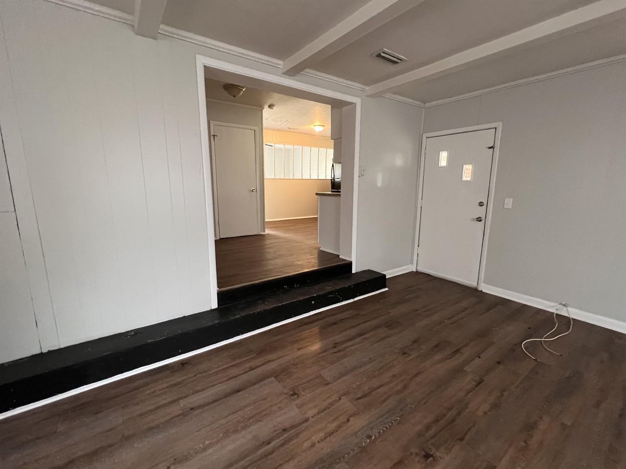 106 Whiteoak Circle - Photo 6 of 15