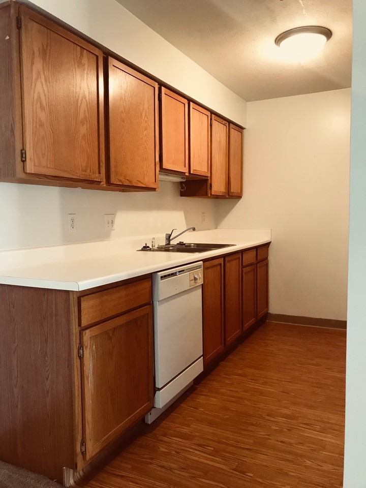 1916 S 15th St #2 - Photo 5 of 6
