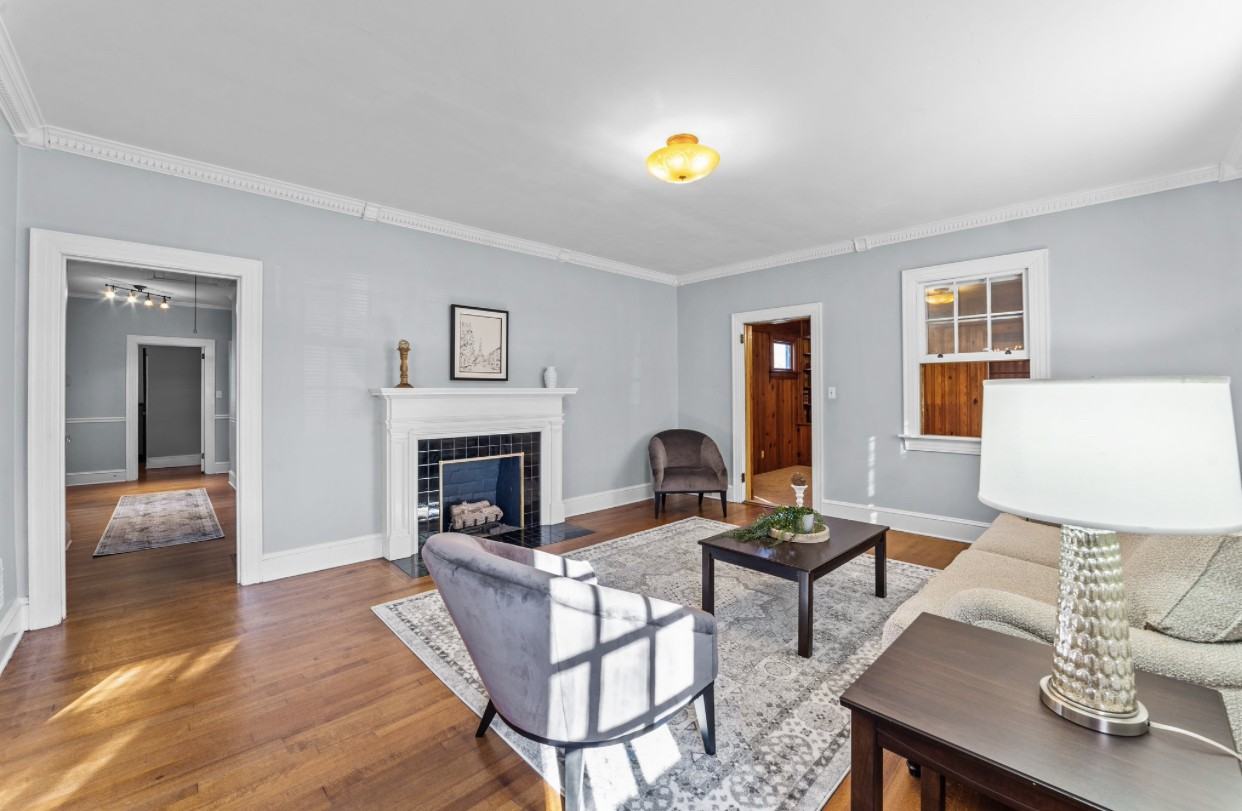 2309 E 5th St #1 - Photo 2 of 50