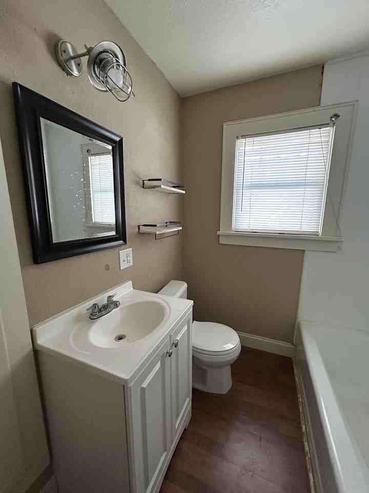 2118 24th Street #1 - Photo 4 of 8