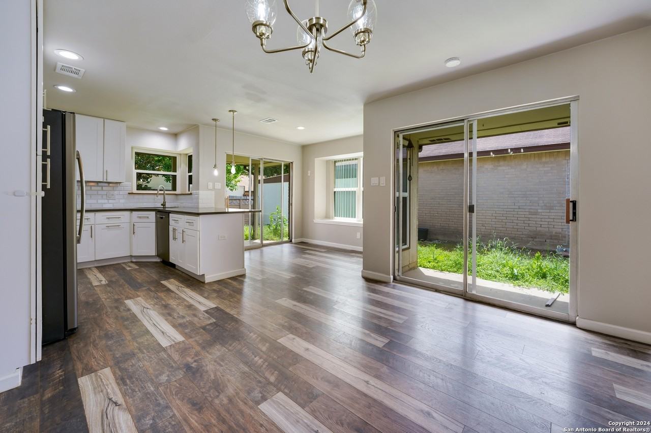 709 Meadow Arbor Lane #1 - Photo 4 of 18