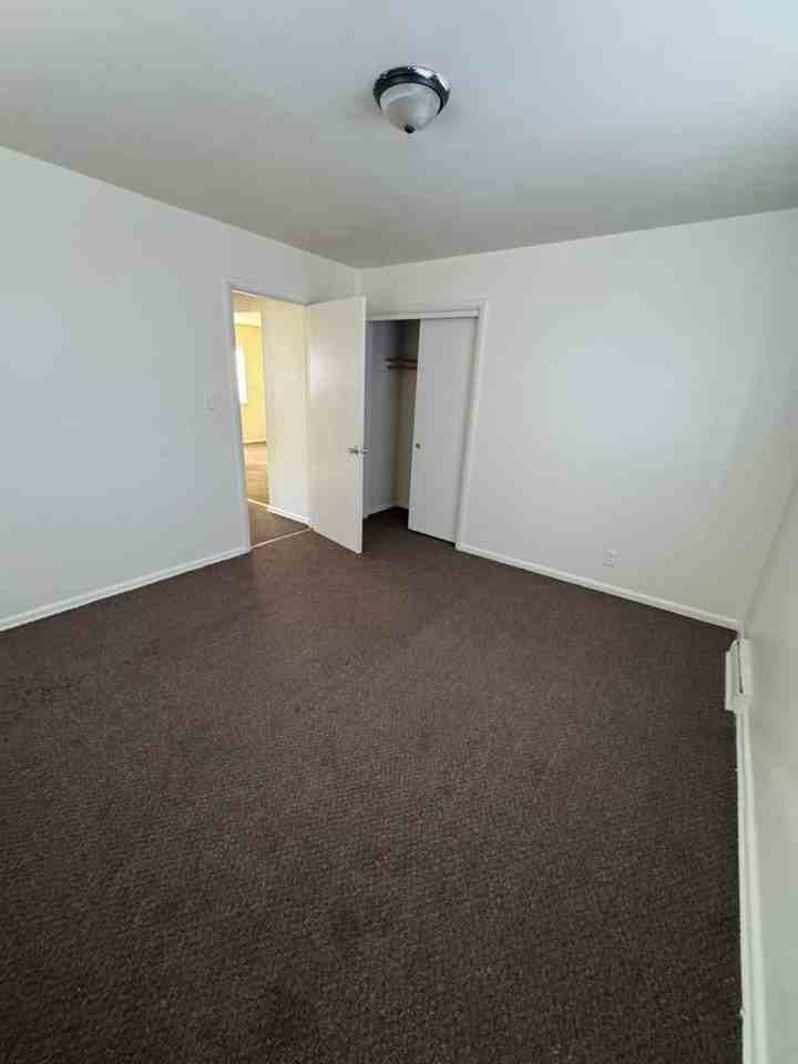 7900 W Bender Ave #2 - Photo 6 of 7