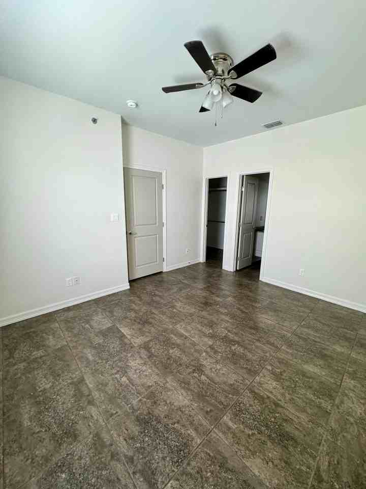 300 Sylvia Handy Dr #205 - Photo 7 of 7