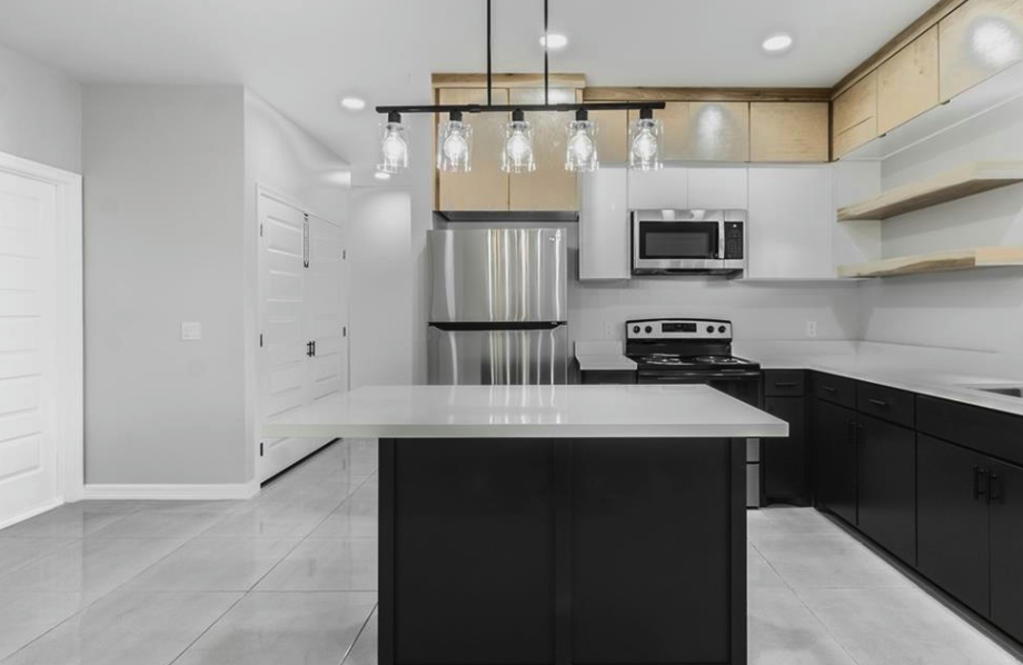 3813 North Mezcal Drive #4 - Photo 4 of 8