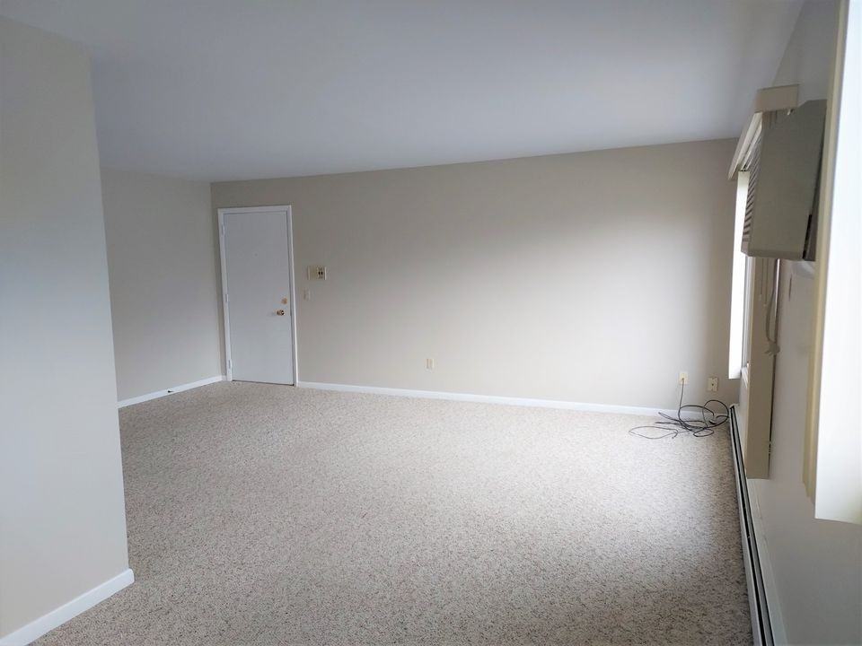 3142 Weiss St #3142G - Photo 3 of 14