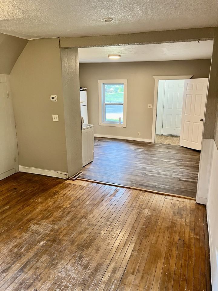 729 W Cavour Ave #1 - Photo 6 of 26