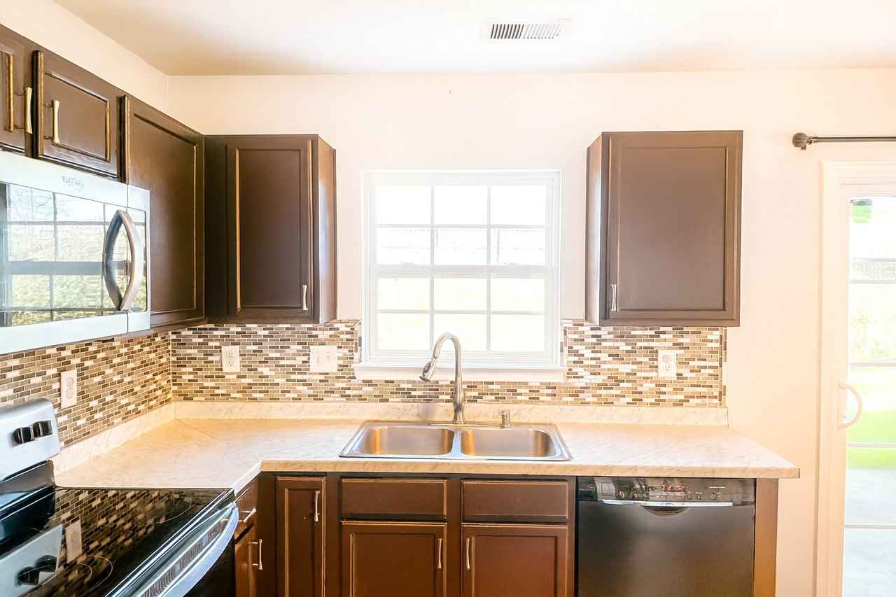 4831 Stowe Derby Dr #1 - Photo 5 of 21