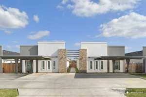 featured image of 221 Rafael Dr #1