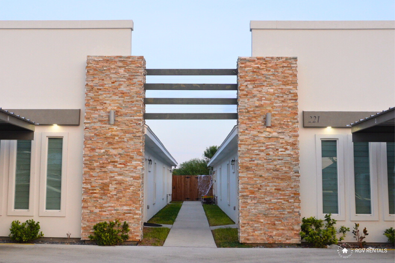 221 Rafael Dr #1 - Photo 2 of 13