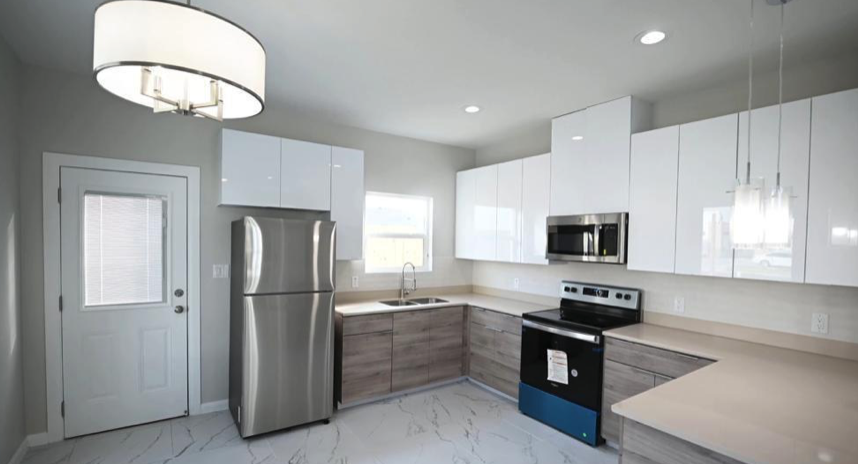 221 Rafael Dr #1 - Photo 5 of 13