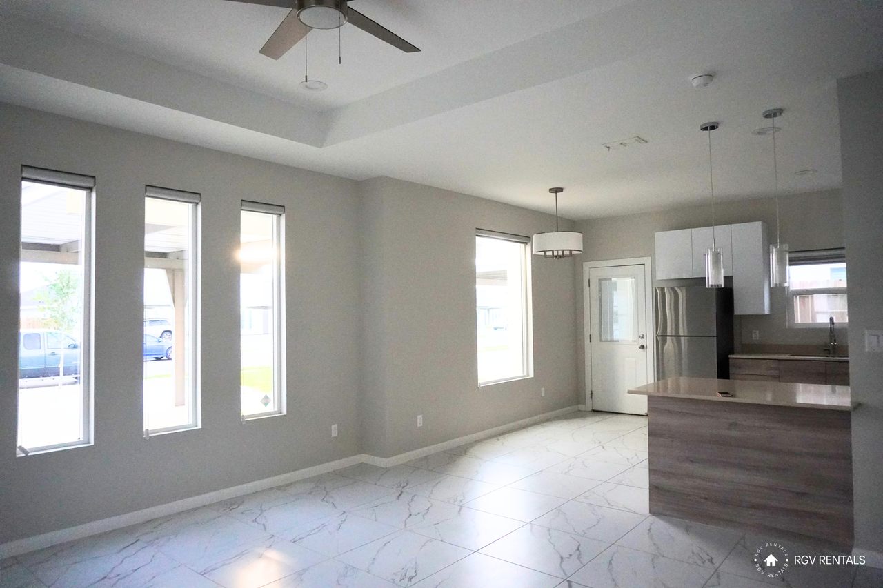 221 Rafael Dr #1 - Photo 6 of 13