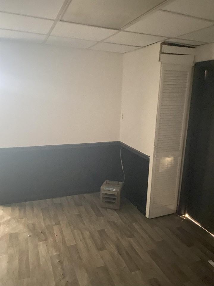 510 Ruby Place Northwest #1 - Photo 4 of 7