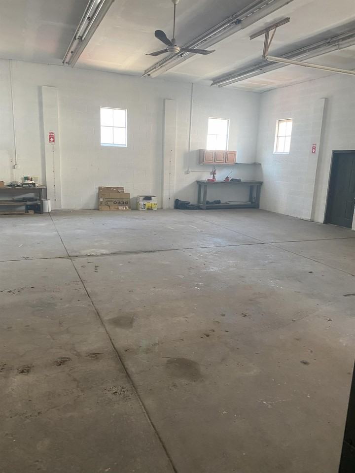 510 Ruby Place Northwest #1 - Photo 5 of 7