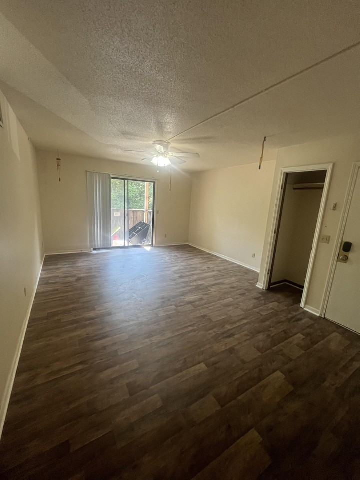 515 Laurel St #B - Photo 6 of 8