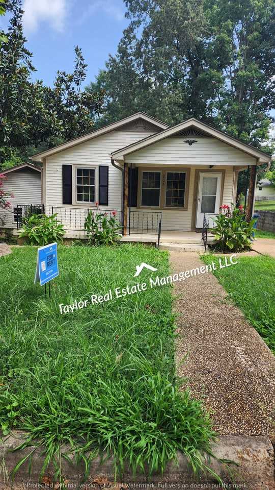 205 Button Avenue #1