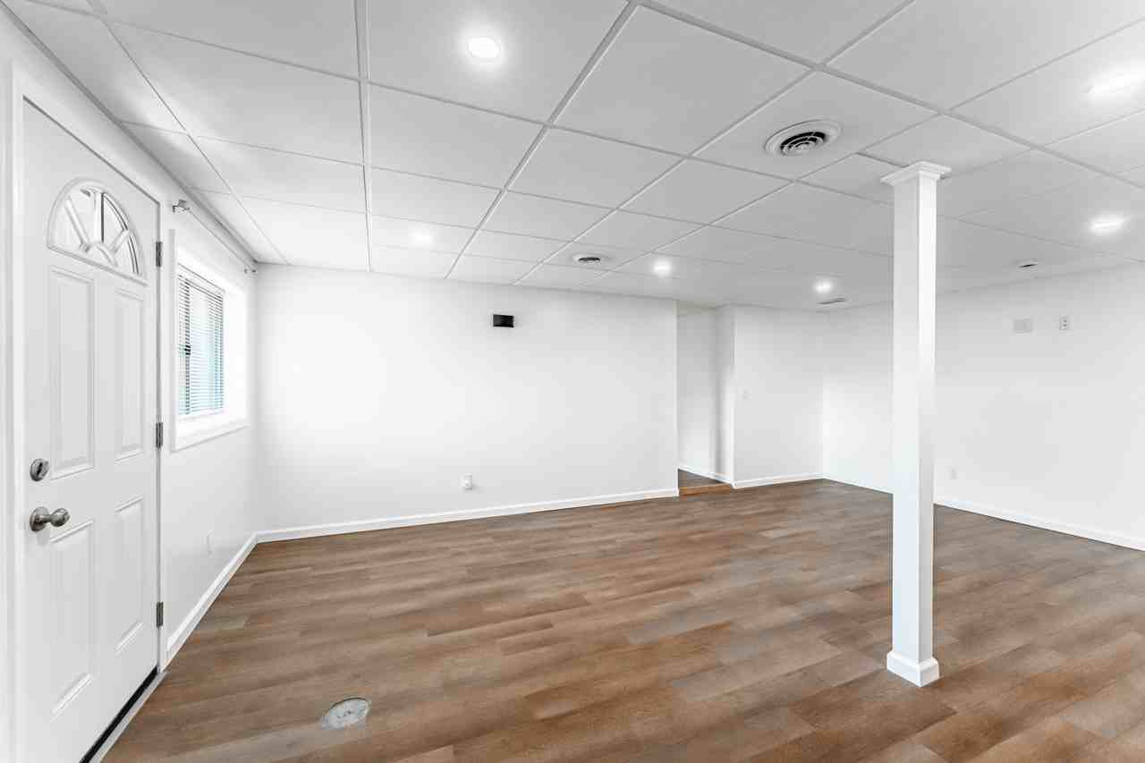 321 Waitman St #321A - Photo 7 of 19