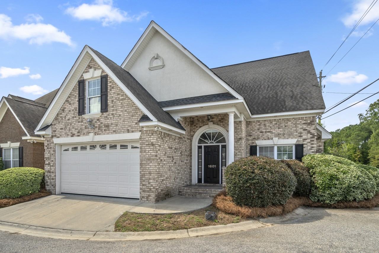 1601 Pickford Lane #1 - Photo 2 of 35