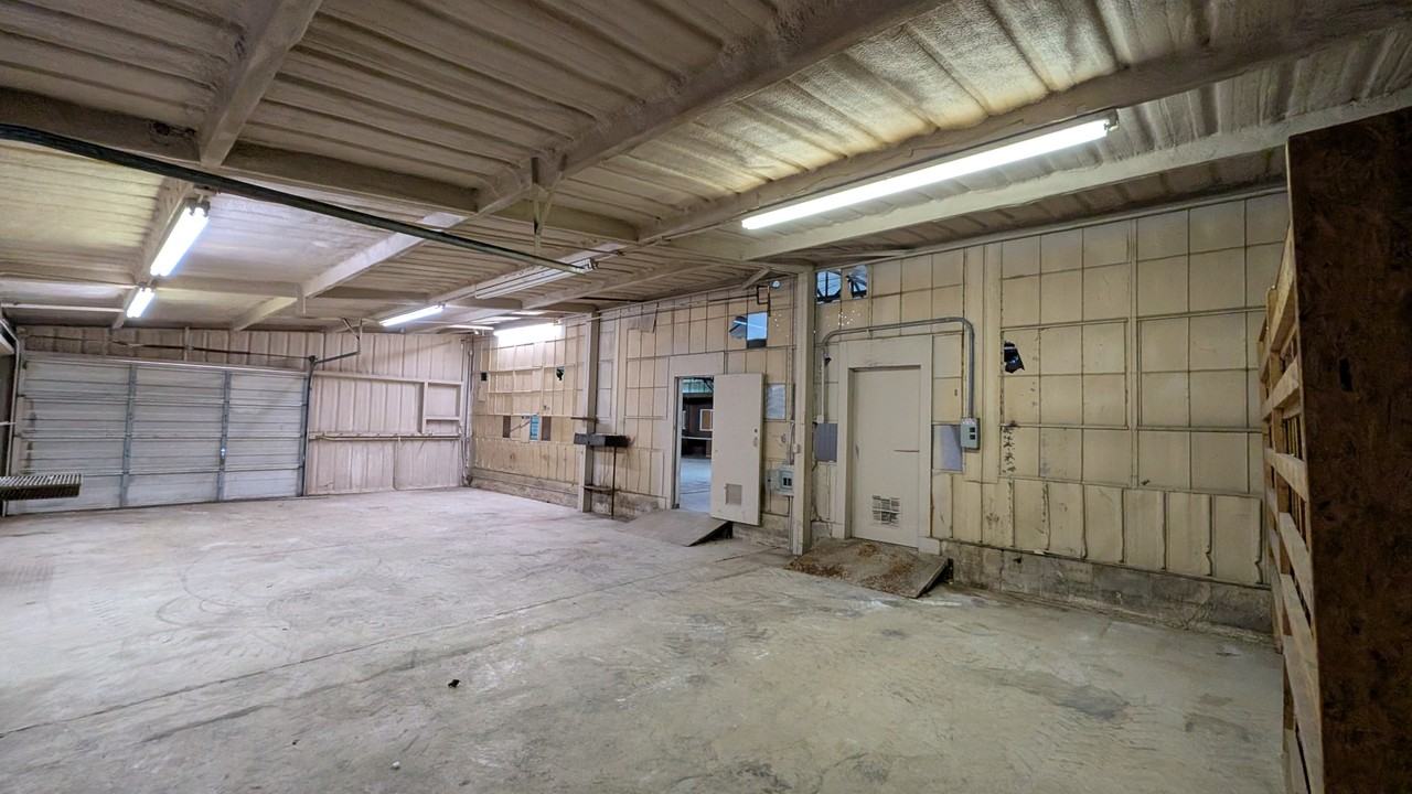 129 W Walker St #1 - Photo 3 of 24