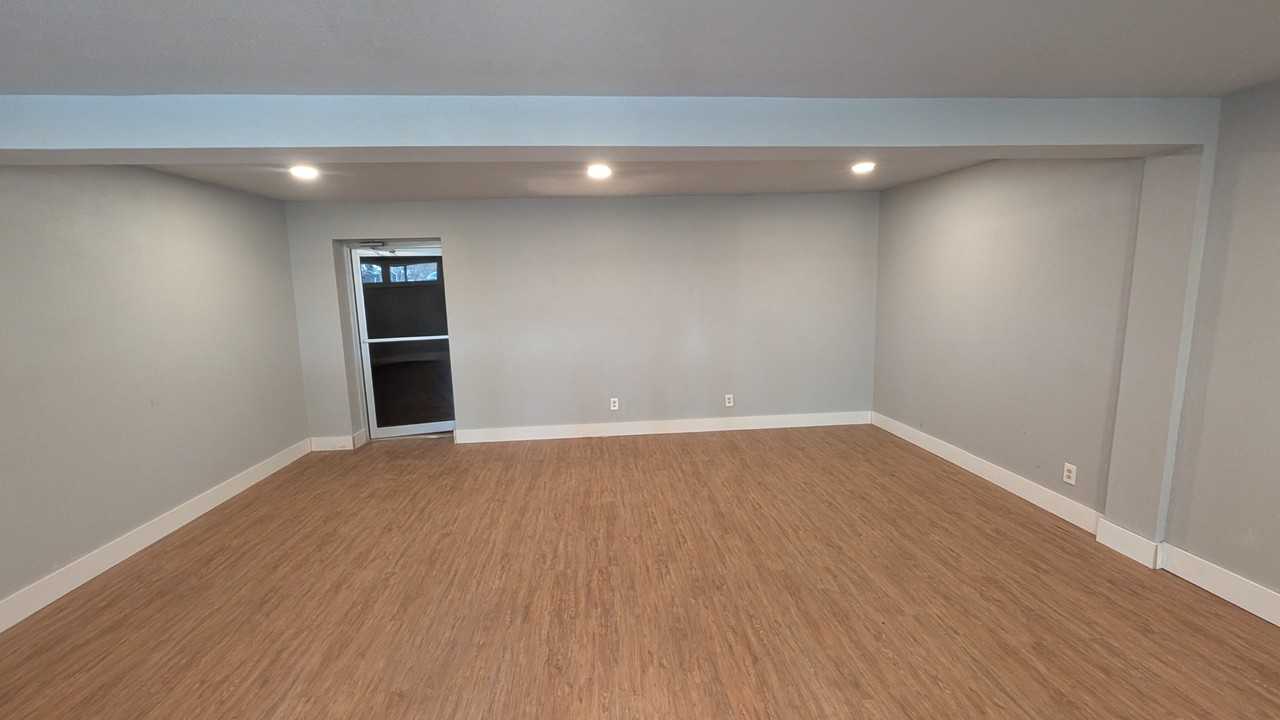 129 W Walker St #1 - Photo 5 of 24