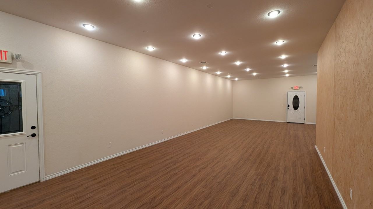 129 W Walker St #1 - Photo 7 of 24