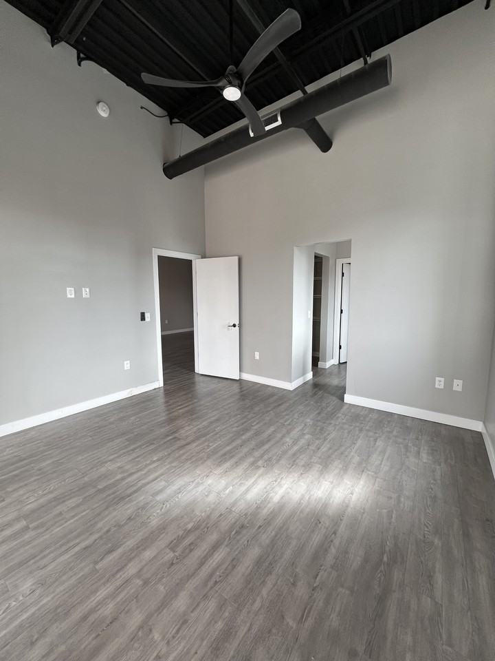 157 S. Kalamazoo MallSuite 405 #405MODELE - Photo 4 of 24