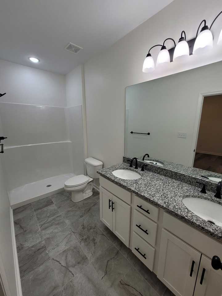 307 W Blair Ave #1 - Photo 4 of 8