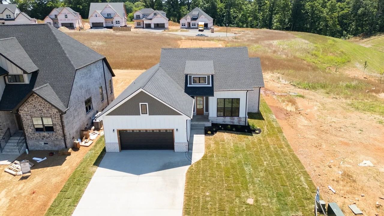 517 Foxglove Ln #1 - Photo 4 of 44