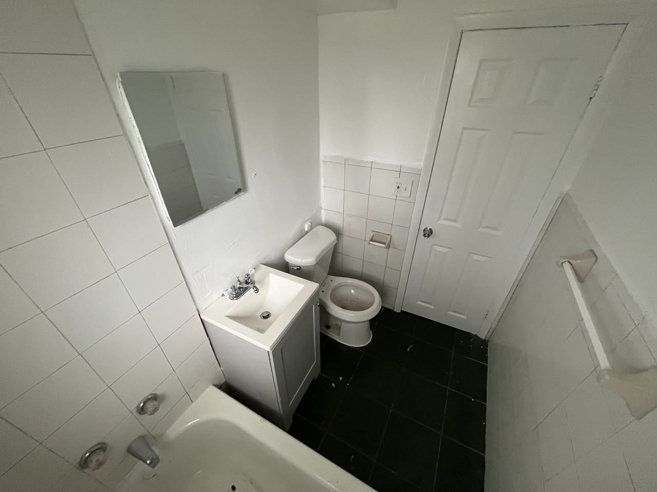 7136 Northwest 14th Place #7136-10 - Photo 4 of 20