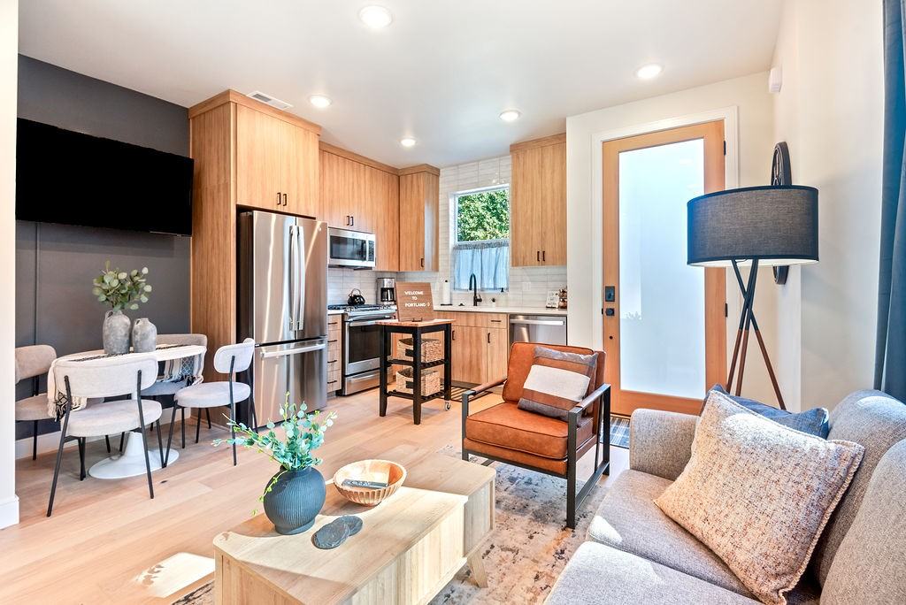 8216 N Hurst Ave #B - Photo 3 of 21