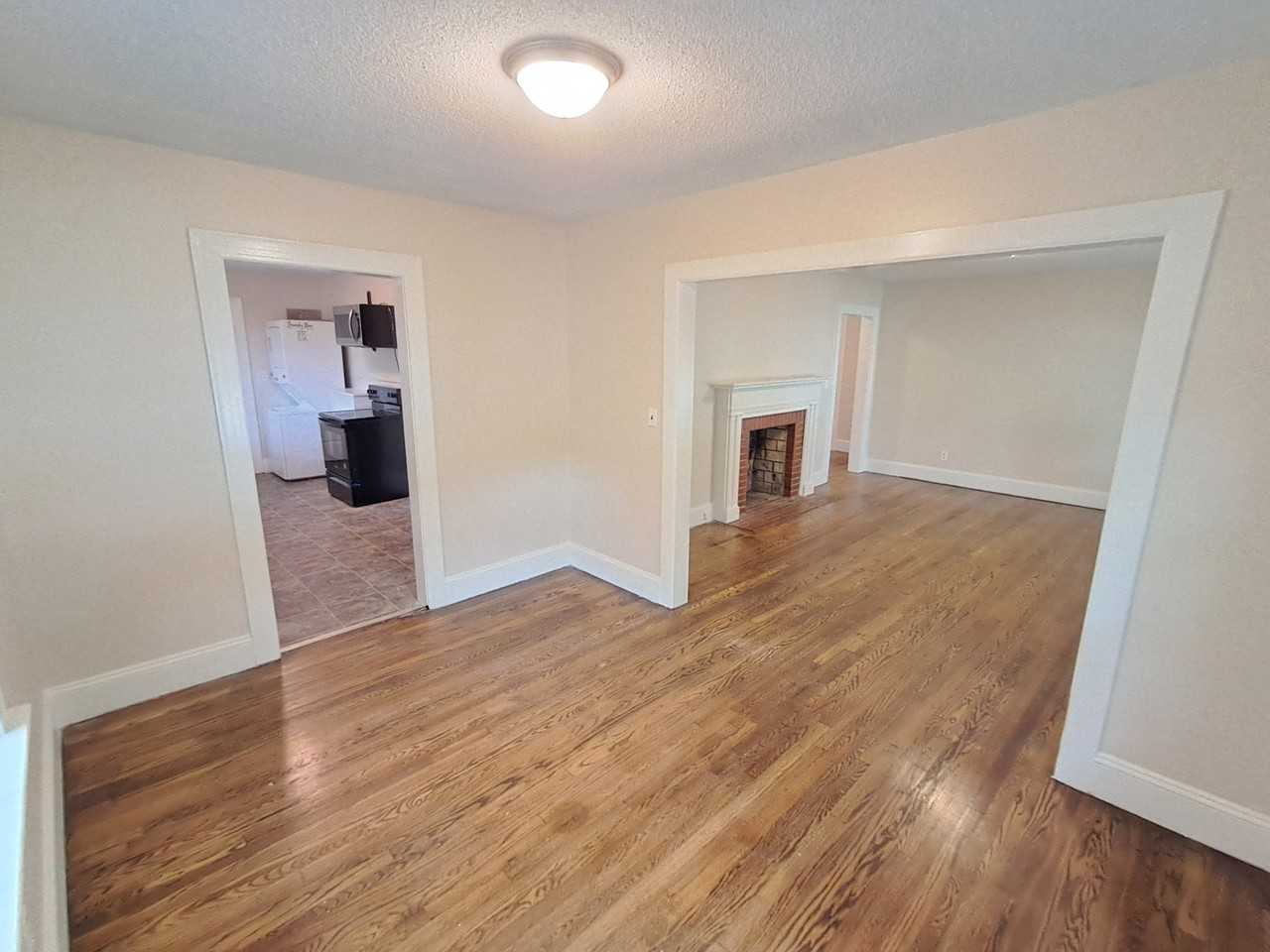 1209 South Greene Street #1 - Photo 4 of 21