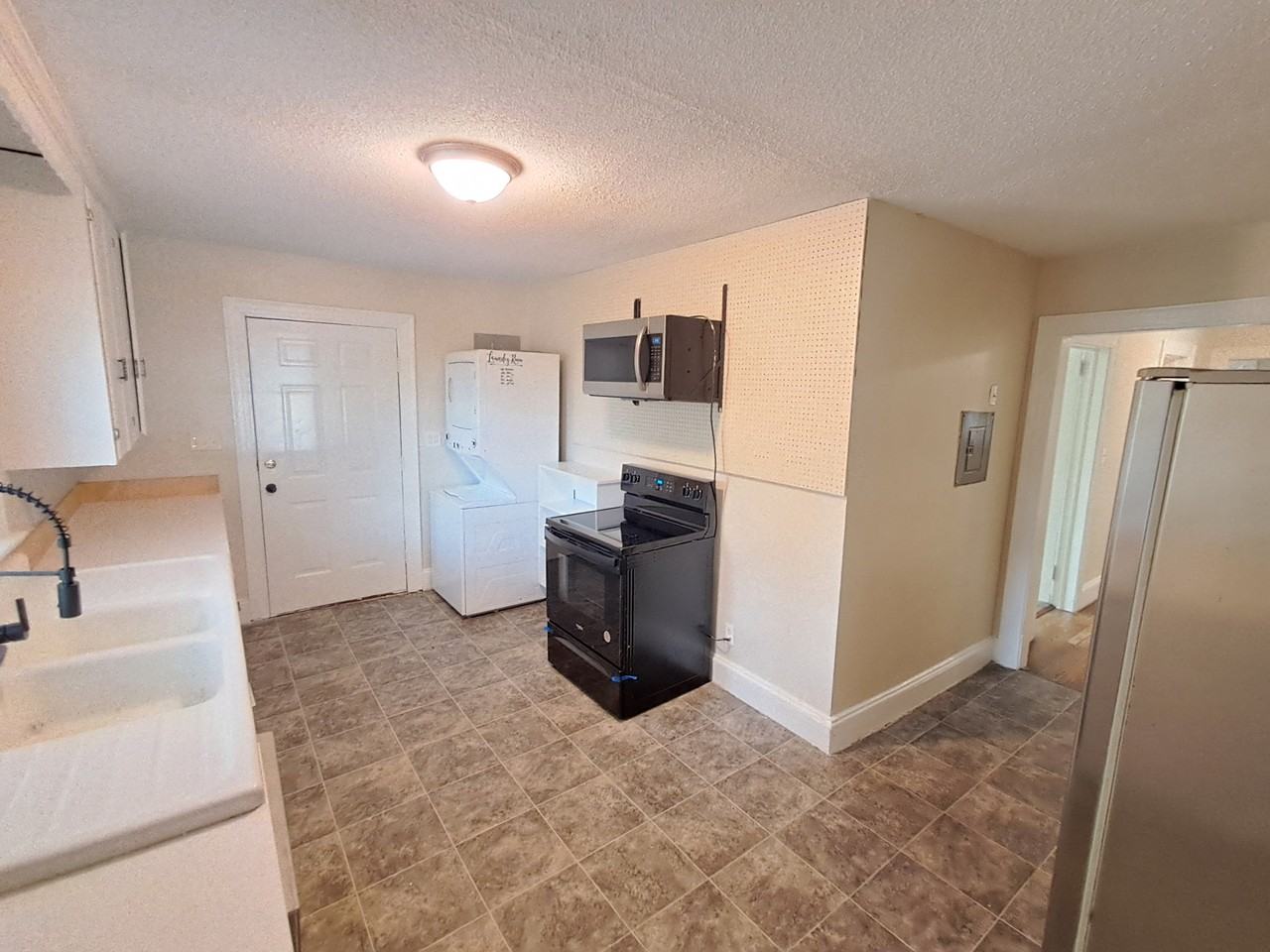 1209 South Greene Street #1 - Photo 7 of 21