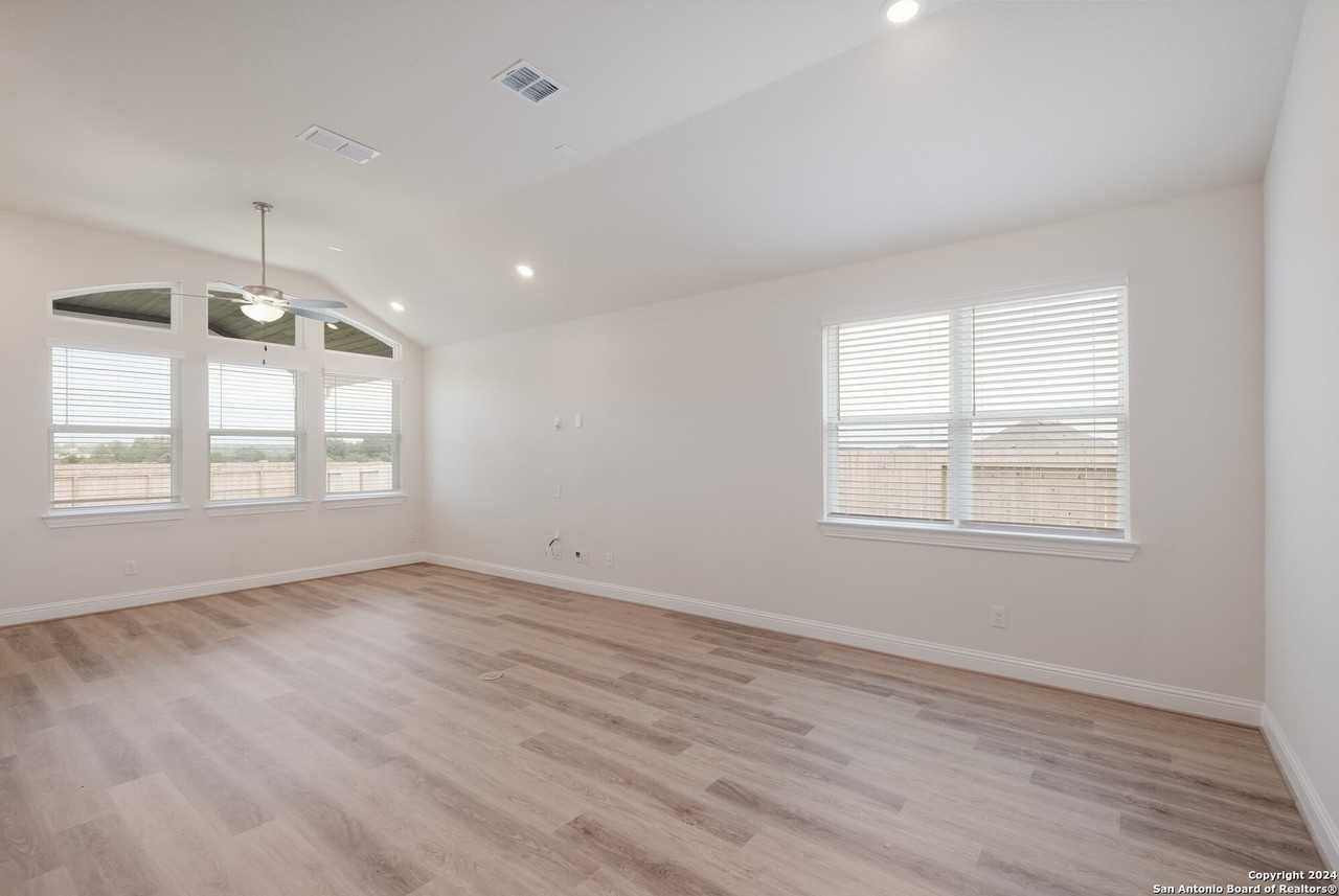 2052 Stephanie Ave #1 - Photo 6 of 18