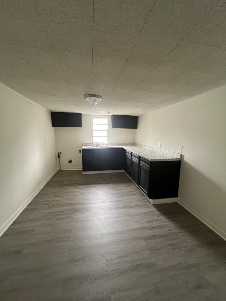 314 Carr Ave #1 - Photo 4 of 10