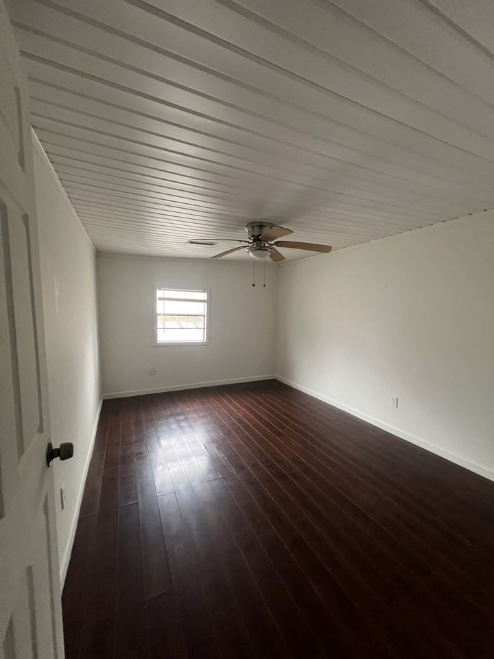 314 Carr Ave #1 - Photo 6 of 10