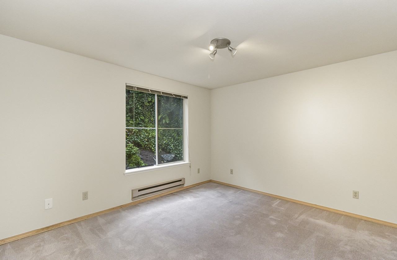 6970 California Avenue Southwest #1 - Photo 7 of 10